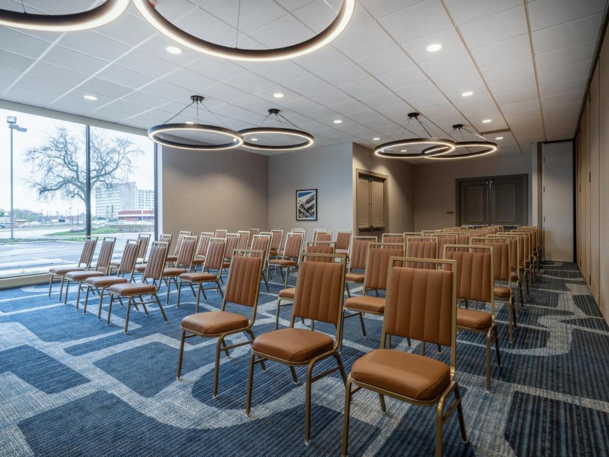 Holiday Inn Chicago O'Hare - Rosemont By Ihg エクステリア 写真